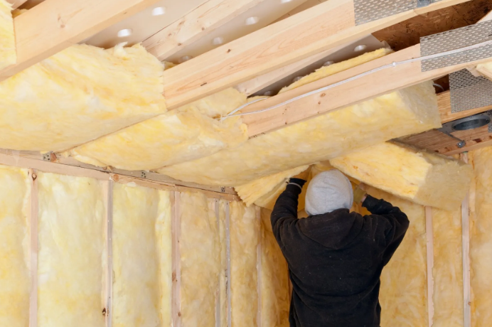 How Batts Insulation Enhances Indoor Comfort and Temperature Control